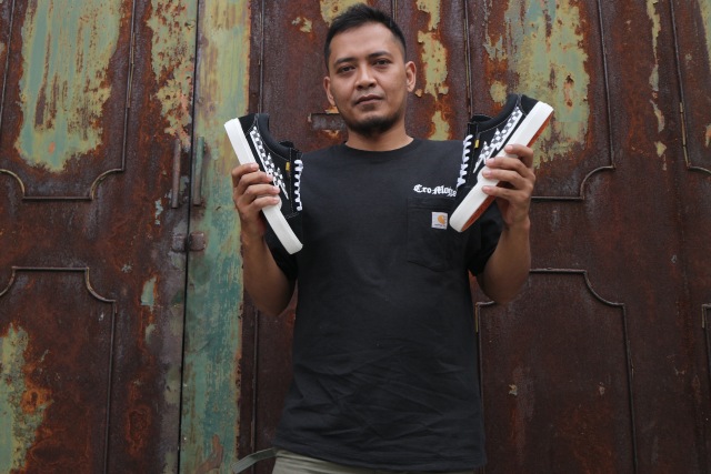 Sneaker Lokal: Terus Mekar Meski Digempur Sepatu Luar (157735)