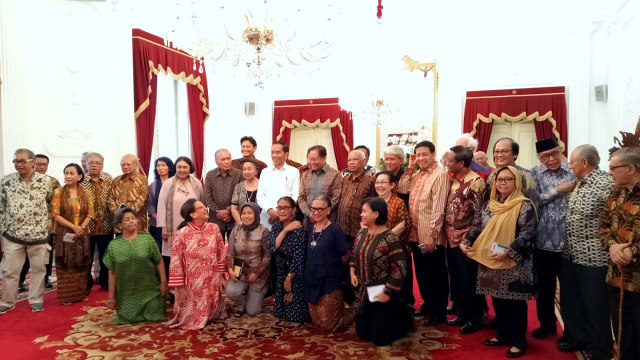 Presiden Jokowi Akan Telepon Kapolri, Minta Aparat Tak Represif (9794)