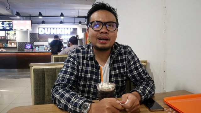 LIPSUS MOBILEMOON, Riski Kurniawan, solo traveling