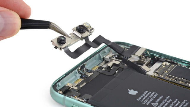 Teardown iPhone 11