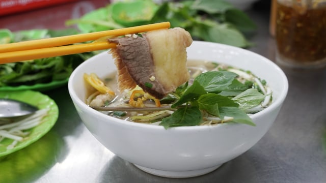 Gurihnya Pho Khas Vietnam dengan Daging Brisket yang Lumer ...