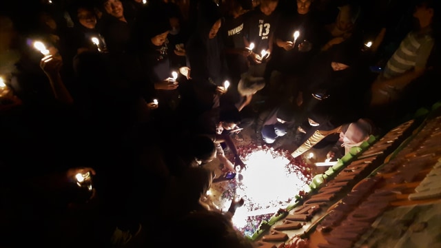 Malam doa untuk Randi dan Yusuf di UHO pada Jumat malam, Foto: Lukman Budianto/kendarinesia.