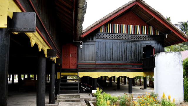 Melihat Sisa Perang di Rumah Cut Nyak Dhien, Aceh Besar (120949)