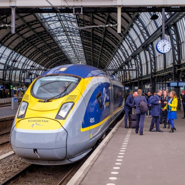 Kereta Eurostar dari London tiba di Amsterdam Foto: Shutter Stock