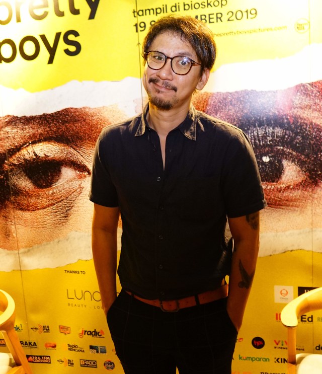Aktor sekaligus musisi Vincent Rompies saat hadir di syukuran film Pretty Boys di kawasan Kemang, Jakarta, Senin, (30/9). Foto: Ronny
