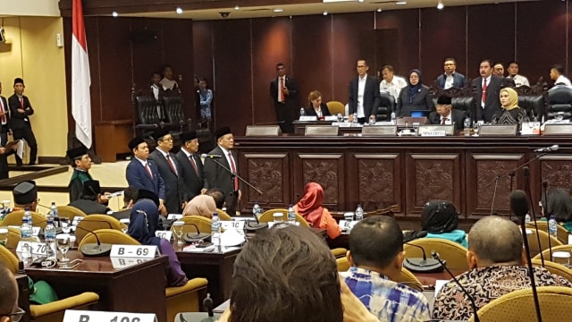 DPD terpilih periode 2019-2024 resmi dilantik. Foto: Efira Tamara Thenu/kumparan