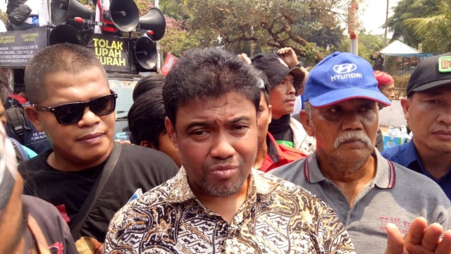 Giliran Buruh yang Berdemo (106245)