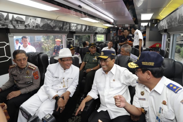 Melihat Megahnya KA Istimewa, Kereta Terbaru Milik PT KAI (1143347)