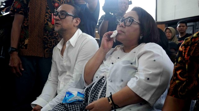 5 Fakta Terbaru Nunung Usai Jalani Sidang Narkoba Perdana (281814)