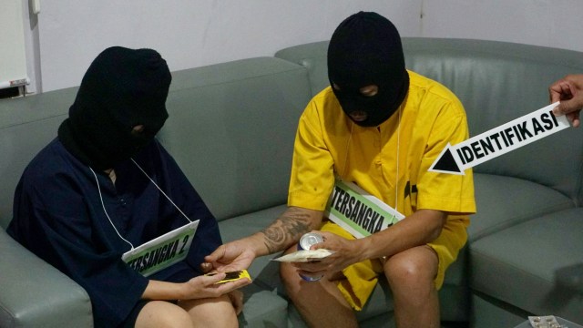 Rekonstruksi rencana pembunuhan pertama oleh istri korban dan selingkuhannya di Polsek Kelapa Gading, Jakarta Utara, Kamis (3/10/2019). Foto: Nugroho Sejati/kumparan