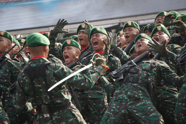 Gladi HUT 74 TNI, Lanud Halim Perdanakusuma, Aksi bela diri prajurit TNI