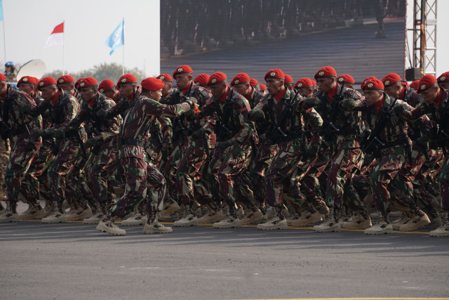 Gladi HUT 74 TNI, Lanud Halim Perdanakusuma, Aksi bela diri prajurit TNI