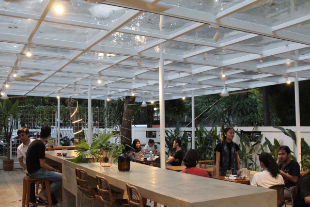 Suasana di Coffee Shop Simetri, Blok M, Jakarta. Foto: Helmi Afandi Abdullah/kumparan