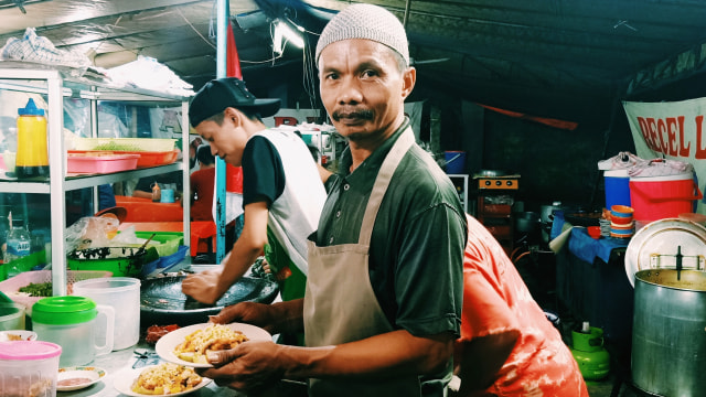 Kulineran di Seputar Stasiun MRT (243816)