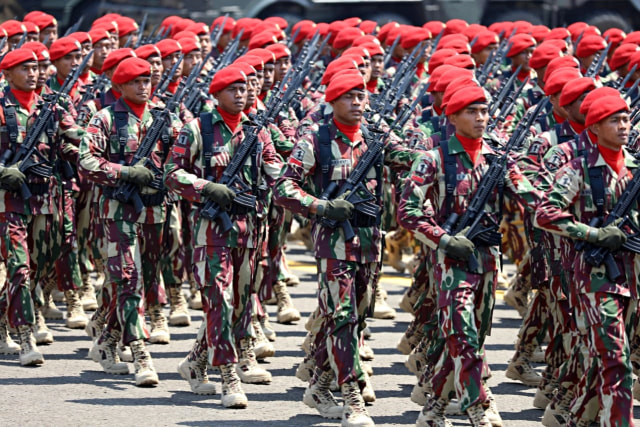 Suasana Defile pasukan TNI di HUT ke-74 TNI di Lanud Halim Perdanakusuma, Jakarta Timur, Sabtu (5/10/2019). Foto: Helmi Afandi Abdullah/kumparan