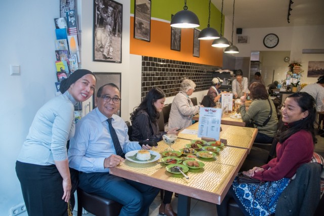 Warung Padang Lapek ramaikan kuliner Indonesia di Den Haag (1)