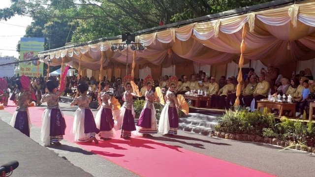 Pembukaan  Gorontalo Karnaval Karawo 2019, digelar di Halaman Rumah Dinas Gubernur. Minggu, (06/10). Foto : Dok Banthayo.id