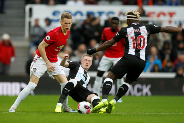 Pertandingan antara Newcastle United melawan Manchester United di St James 'Park, Newcastle, Inggris, Minggu (6/10/2019). Foto: Reuters/Lee Smith