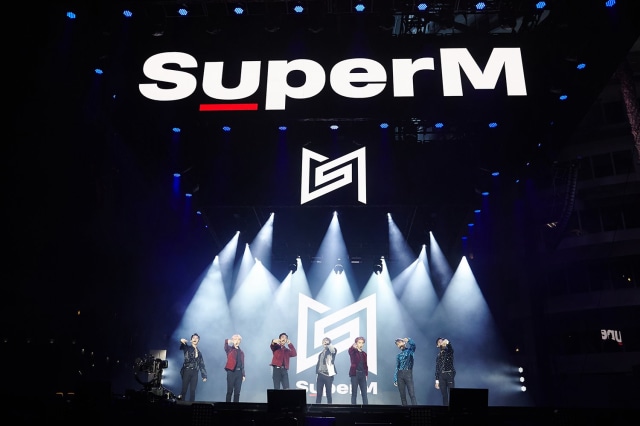 SuperM sukses menggelar showcase debut. Foto: Twitter/SuperM