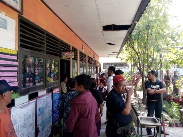 SDN 187 Pinrang gaduh, anak Kepsek mengamuk dan ancam sejumlah guru sekolah, (Makassar Indeks).