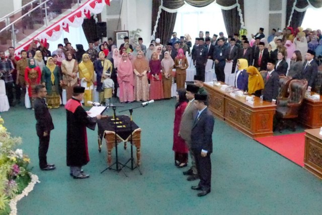 Istri Mantan Wako, Pimpin DPRD Tanjungpinang Periode 2019-2024 (388980)