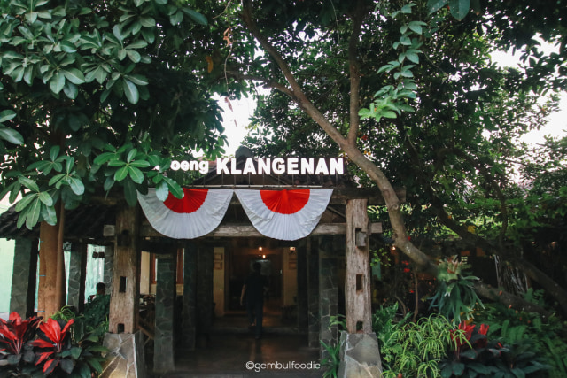 Pintu masuk warung klangenan sisi belakang. Photo by @gembulfoodie