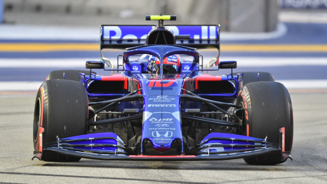 Pebalap Toro Rosso di FP3 GP Singapura 2019. Foto: Mladen ANTONOV / AFP