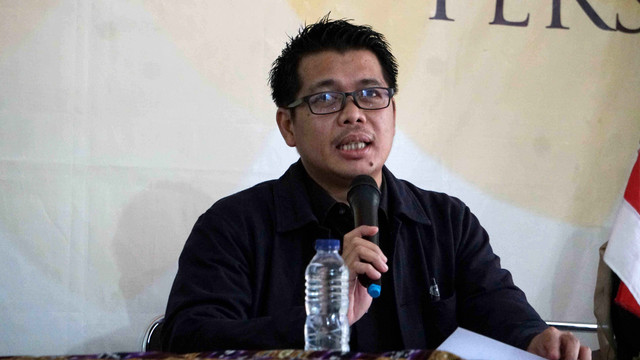 Direktur eksekutif SETARA Institute, Ismail Hasani saat diskusi SETARA Institute dengan tema "Jalan Sunyi Reformasi TNI" di kantor SETARA Institute . Foto: Irfan Adi Saputra/kumparan