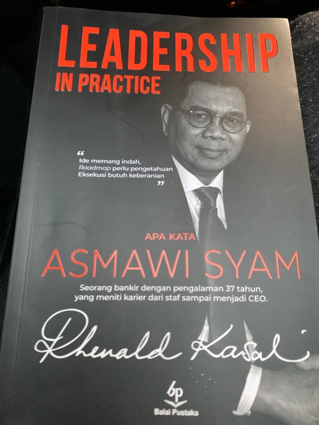 Buku Leadership in Practice Foto: Dok. Ilham Bintang