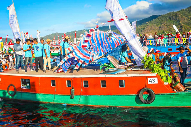 Kapal hias nelayan di Festival Pesona Selat Lembeh 2019 Foto: Dok. Kementerian Pariwisata