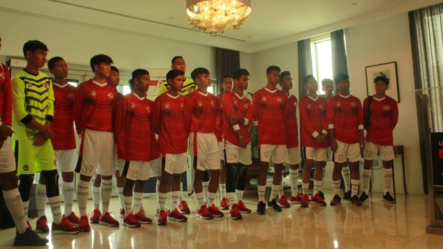 Mengapa Garuda Select Berbeda dengan Primavera? (74739)