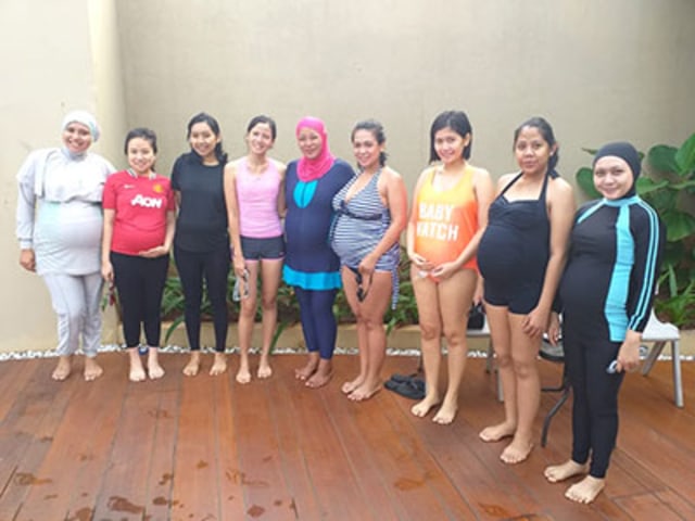 Aquanatal Yoga untuk Bumil, Super Fun! (4659)