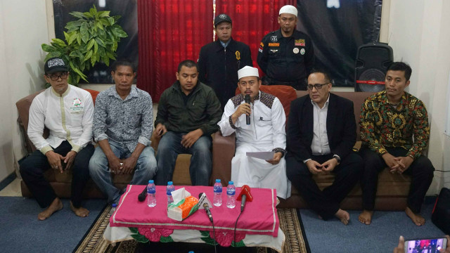 Konferensi pers Persaudaraan Alumni 212 terkait penangkapan Ustaz Bernard di DPP PA 212, Jakarta, Rabu (9/10/2019). Foto: Nugroho Sejati/kumparan