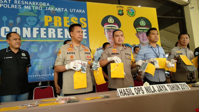 Pengungkapan kasus narkotika dalam operasi nila 2019 Polres Metro Jakut, Rabu (9/10). Foto: Dok. polres Metro Jakut