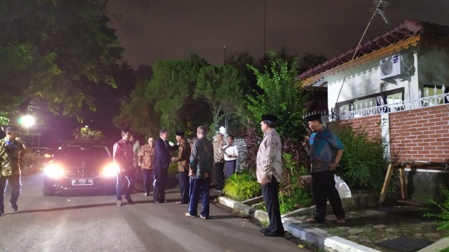Anwar Ibrahim sambangi kediaman Presiden ke-3 BJ Habibie di Patra Kuningan, Jakarta Selatan, Rabu
