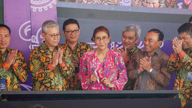 Foto: Susi Pudjiastuti Resmikan Cold Storage Raksasa di Jakarta Utara (170990)