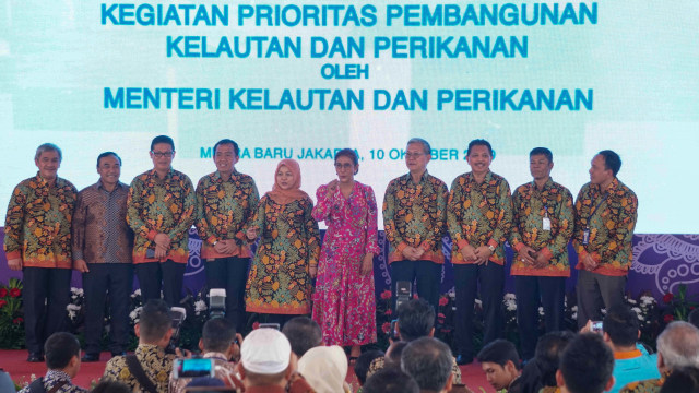 Foto: Susi Pudjiastuti Resmikan Cold Storage Raksasa di Jakarta Utara (170992)