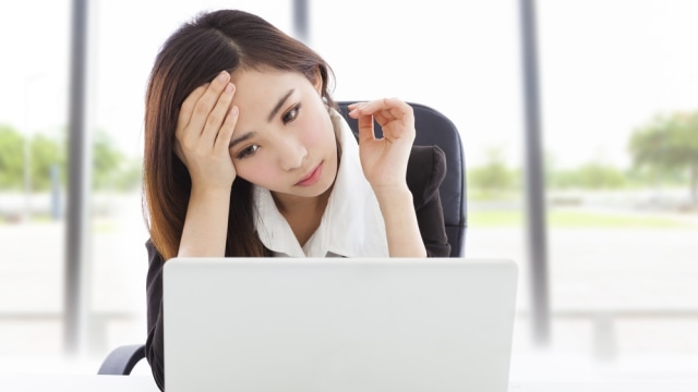 Ilustrasi perempuan stres. Foto: Shutterstock