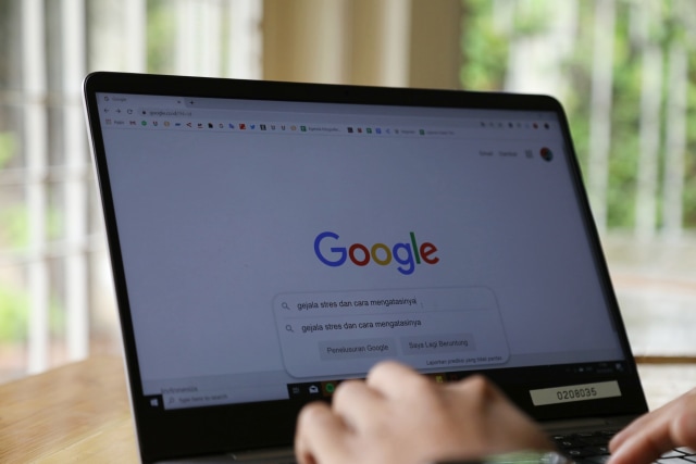 Bahaya Diagnosis Kesehatan Mental Diri Bermodal Google (52197)