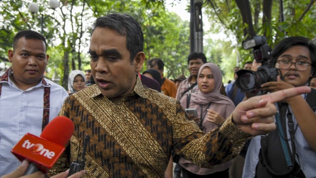 Wakil Ketua MPR Ahmad Muzani saat tiba di kediaman Presiden ke-5 RI Megawati, di Jakarta, Kamis (10/10/2019). Foto: ANTARA FOTO/Nova Wahyudi