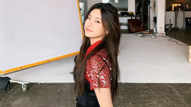 K-Profile: Yeji ITZY Si 'JYP Hidden Weapon' (120833)
