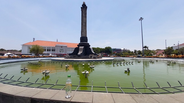 Hari Tanpa Bayangan di Tugu Muda Semarang. Foto: Afiati Tsalitsati/kumparan.