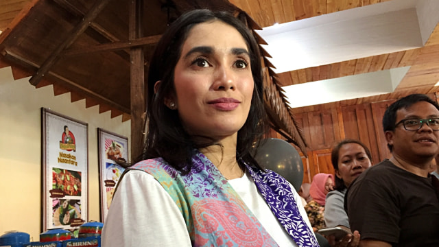 Ussy Sulistiawaty: Saya Tak Jual Gimik, Julid, dan Gosip (46031)