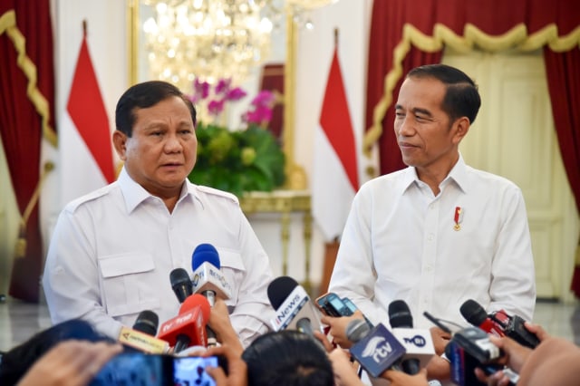 Prabowo dan Jokowi bertemu di ruang Jepara, Istana Merdeka, Jakarta. Foto: Dok. Lukas - Biro Pers Sekretariat Presiden