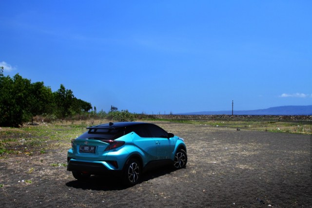 Membandingkan Biaya Servis Toyota C-HR Hybrid dan Non Hybrid (2226)
