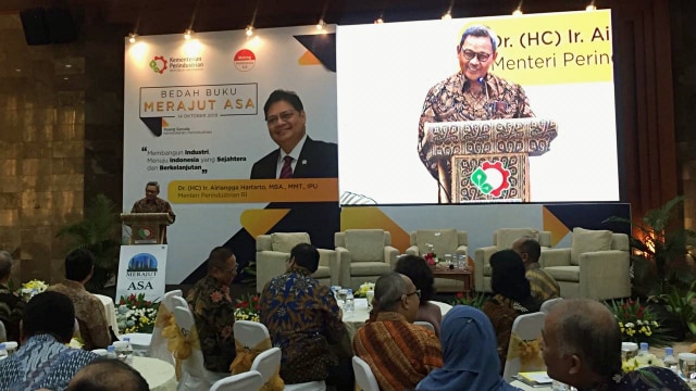 Suasana peluncuran buku Merajut Asa karya Menteri Perindustrian (Menperin), Airlangga Hartarto di Gedung Kemenperin, Jakarta, Senin (14/10/2019). Foto: Abdul Latif/kumparan