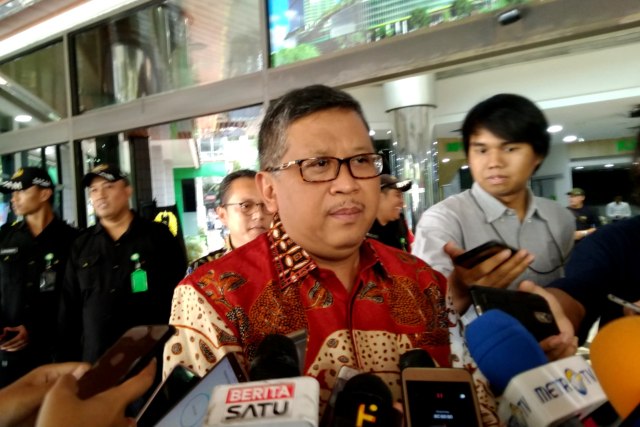 Sekjen PDIP Hasto Kristiyanto di RSPAD Gatot Subroto, Jakarta Pusat, Senin (14/10). Foto: Fachrul Irwinsyah/kumparan