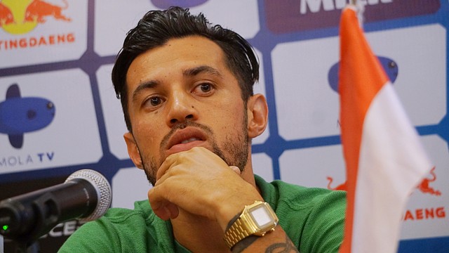 Kenapa Gol Stefano Lilipaly Dianulir Gegara Offside Spasojevic? Ini Aturannya