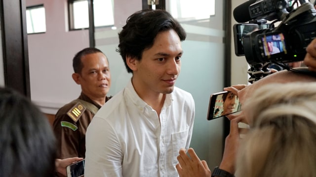 Jefri Nichol Akan Bacakan Sendiri Pleidoinya di Sidang (46882)