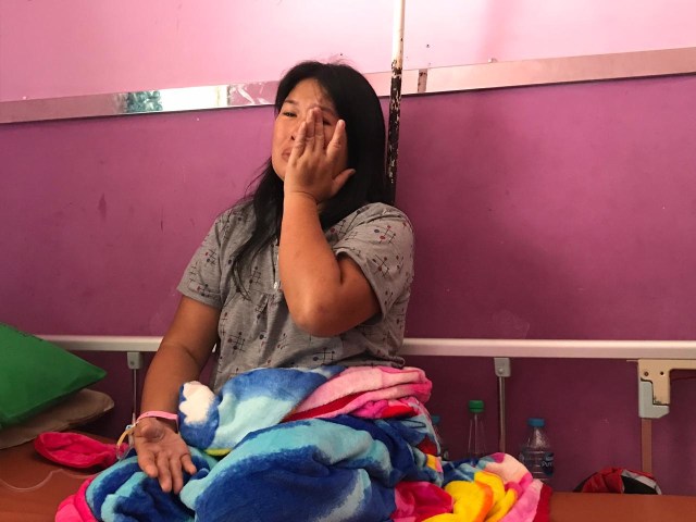 Lena masih mendapat perawatan di RS Bhayangkara Pontianak. Foto: Teri/Hi!Pontianak